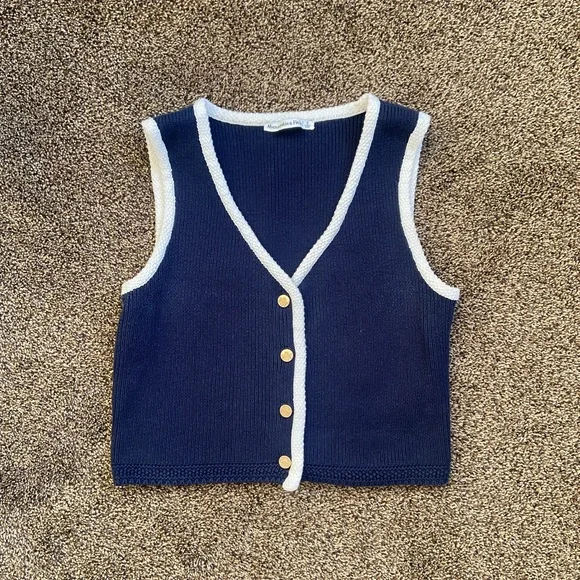 The A&F Mara Button-Up Sweater Vest Small Navy - Picture 3 of 7